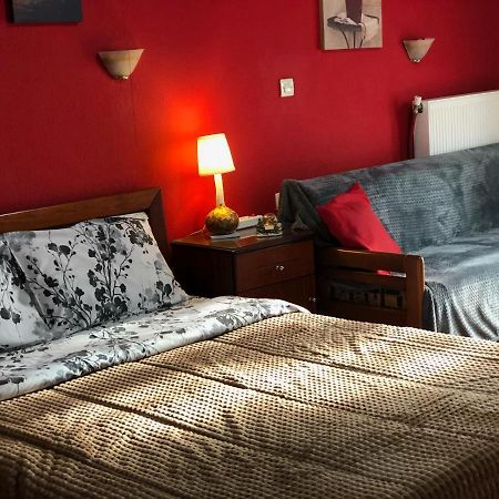 Alexandros Guesthouse Órma 外观 照片