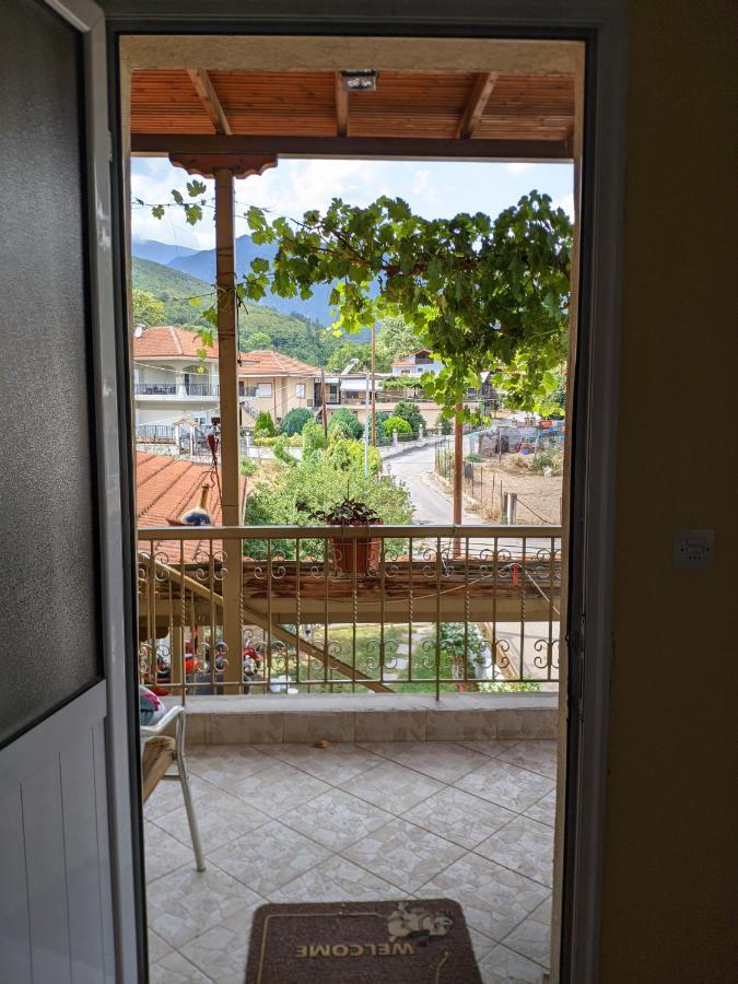 Alexandros Guesthouse Órma 外观 照片