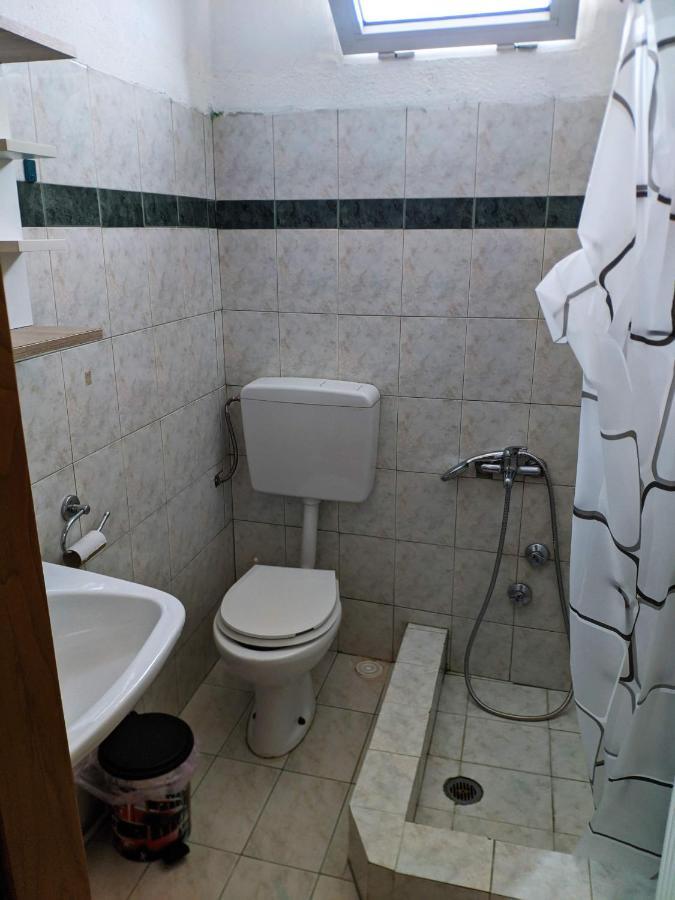 Alexandros Guesthouse Órma 外观 照片