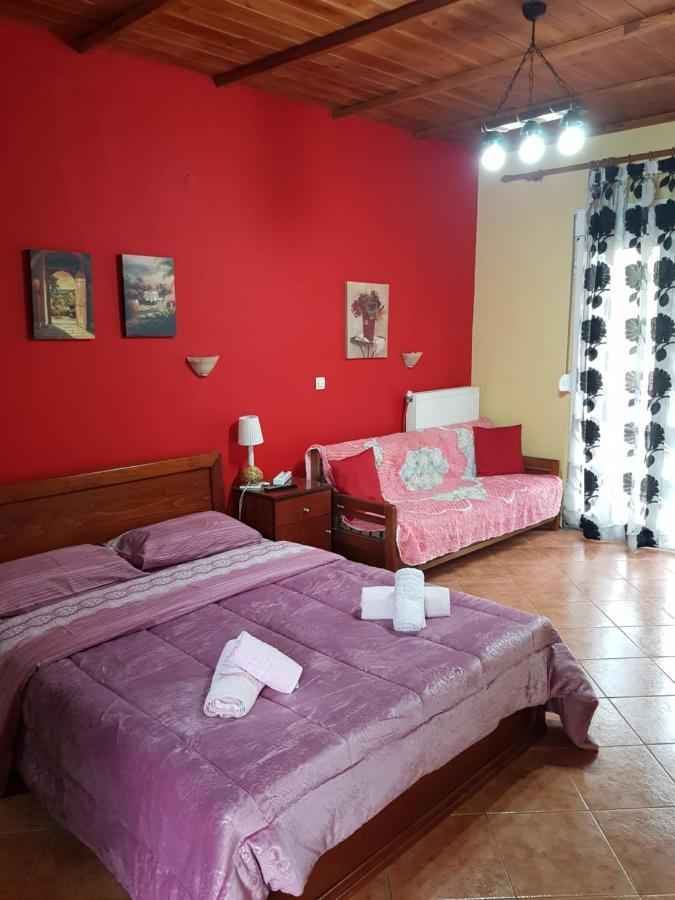 Alexandros Guesthouse Órma 外观 照片