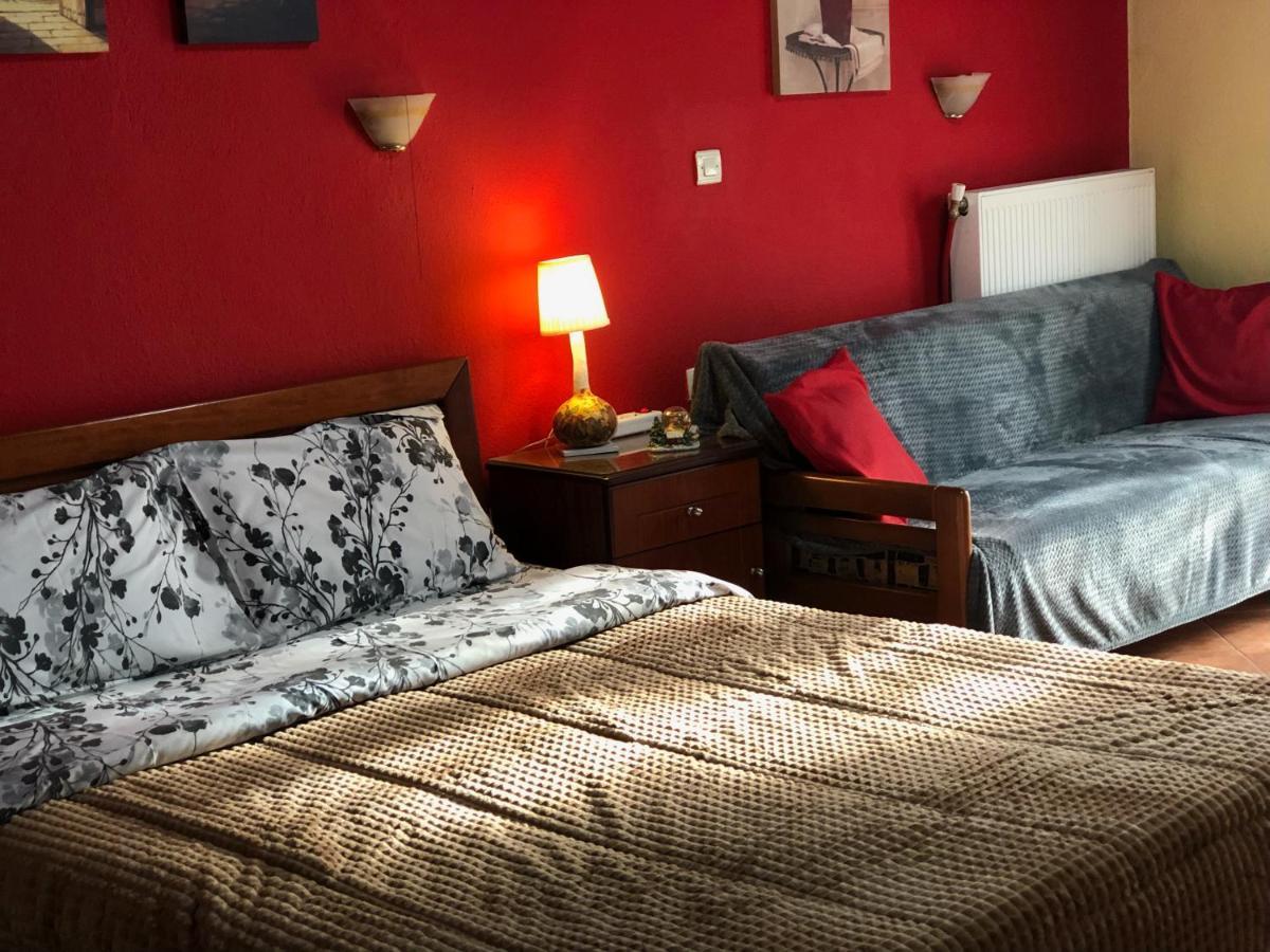 Alexandros Guesthouse Órma 外观 照片