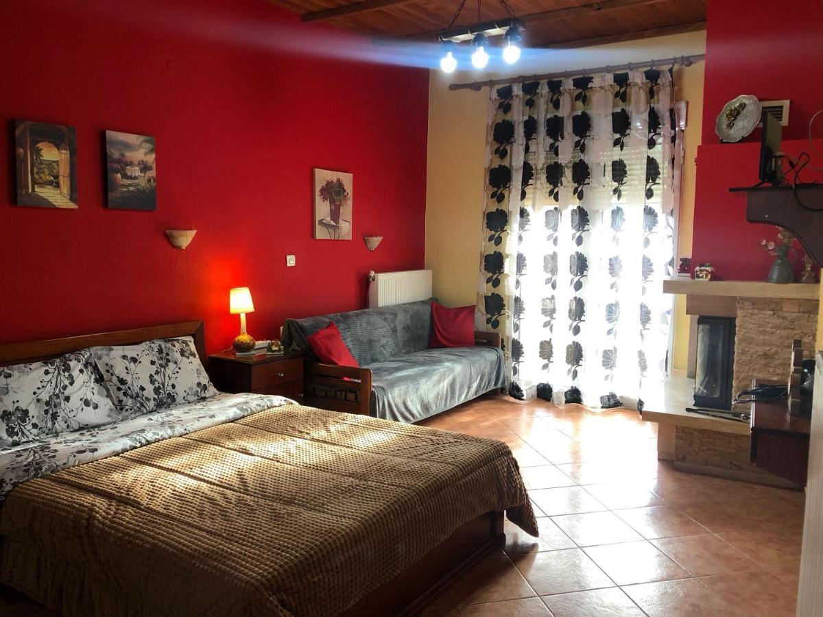 Alexandros Guesthouse Órma 外观 照片