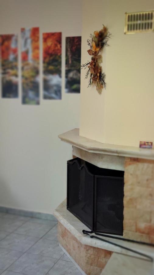 Alexandros Guesthouse Órma 外观 照片