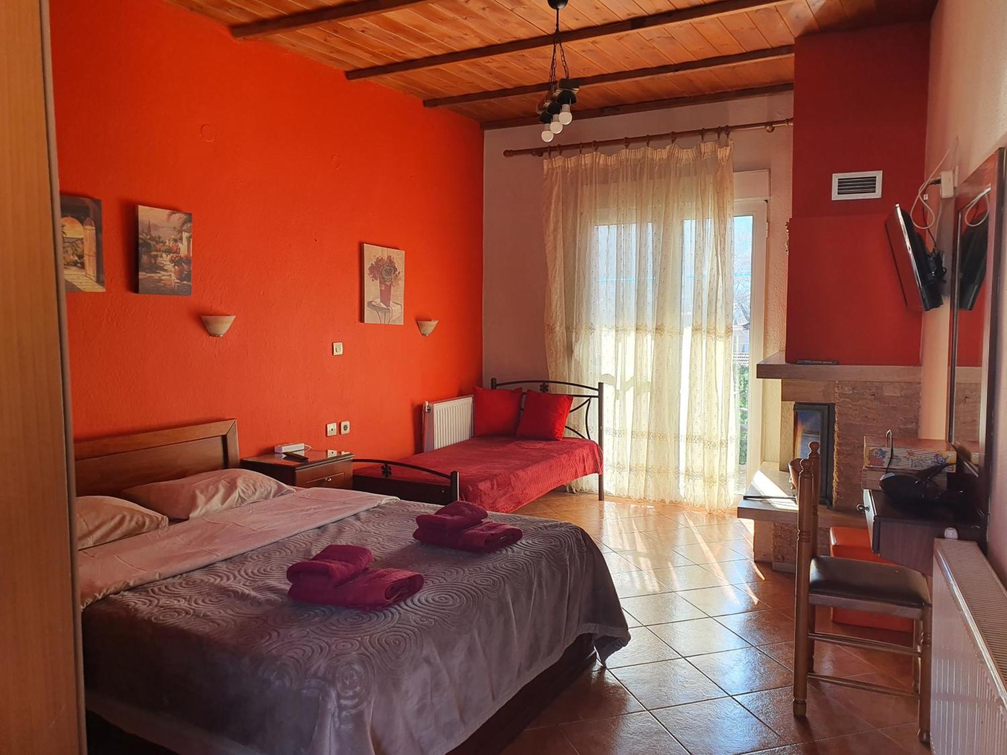 Alexandros Guesthouse Órma 外观 照片